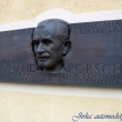 Pamětní deska na rodném domě Ferdinanda Porsche ve Vratislavicích nad Nisou